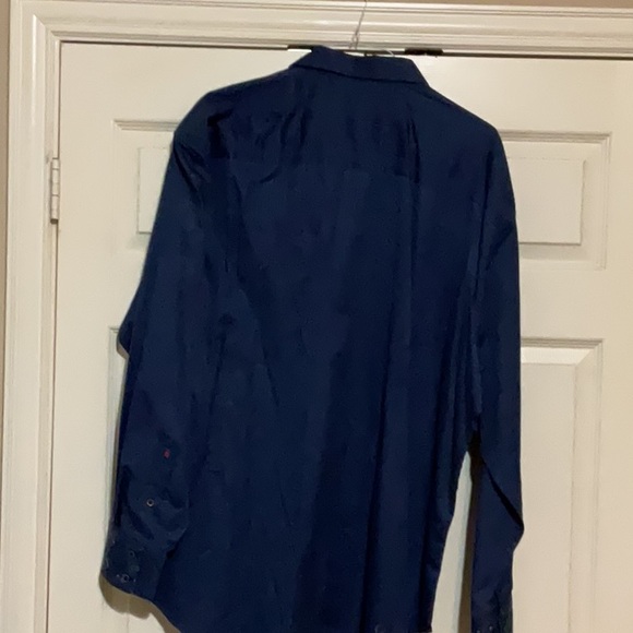 Robert GRAHAM APPAREL - Picture 5 of 6